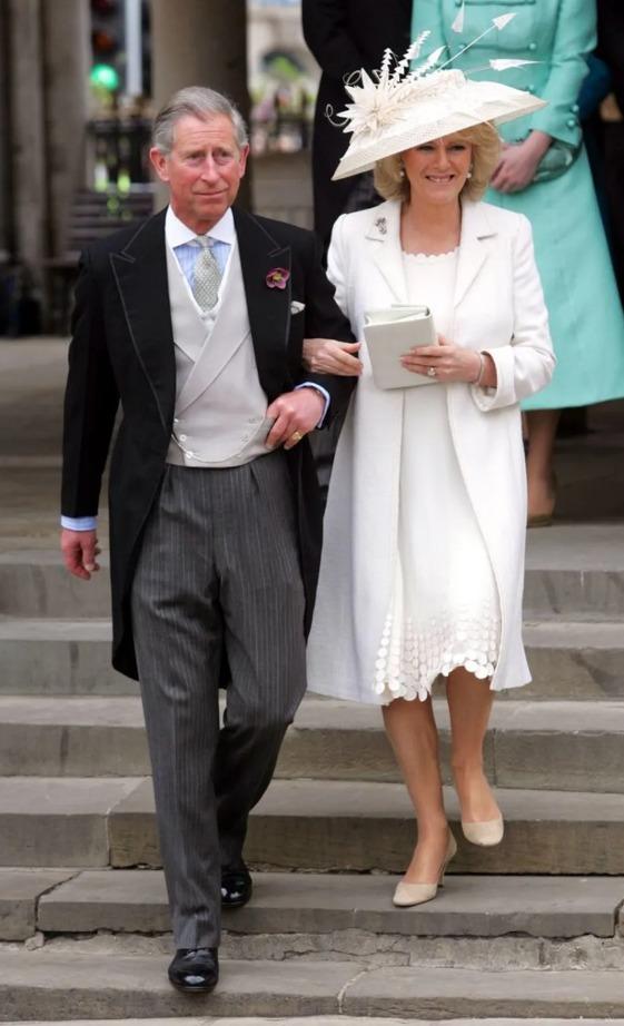 Nhìn lại tình yêu của Vua Charles và Vương hậu Camilla qua 6 cột mốc quan trọng-2