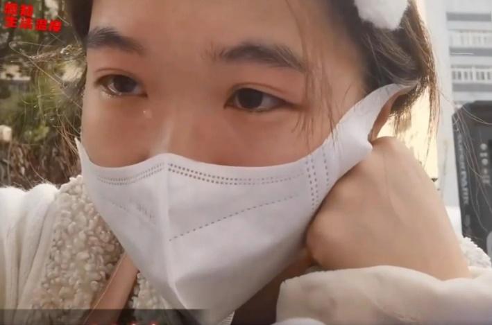 Quần quật cả ngày bán được 1 suất cơm, cô gái òa khóc triệu người đồng cảm-2