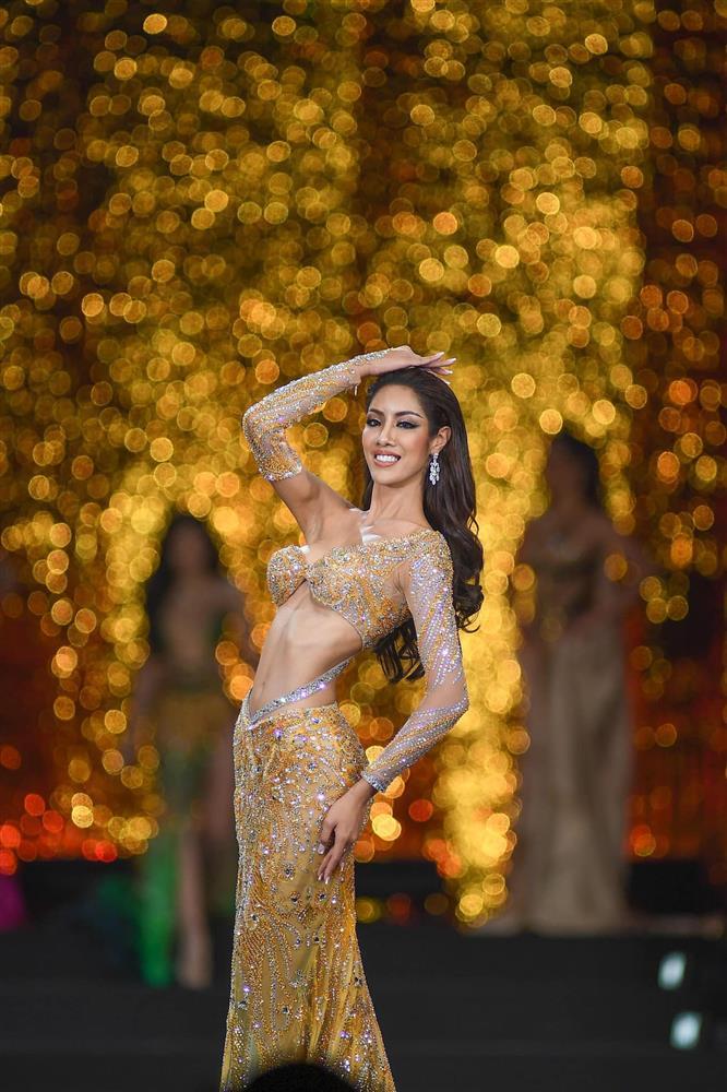 Màn trình diễn váy dạ hội của Hoa, Á hậu Hòa bình Thái Lan-9