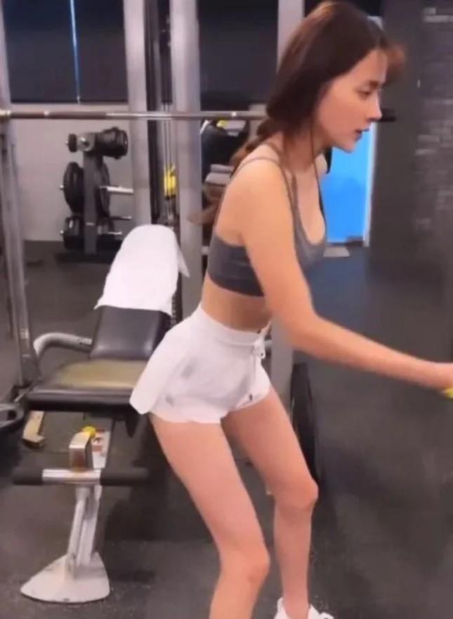 Mỹ nhân Baifern Pimchanok ngày càng gầy gò đáng báo động-1