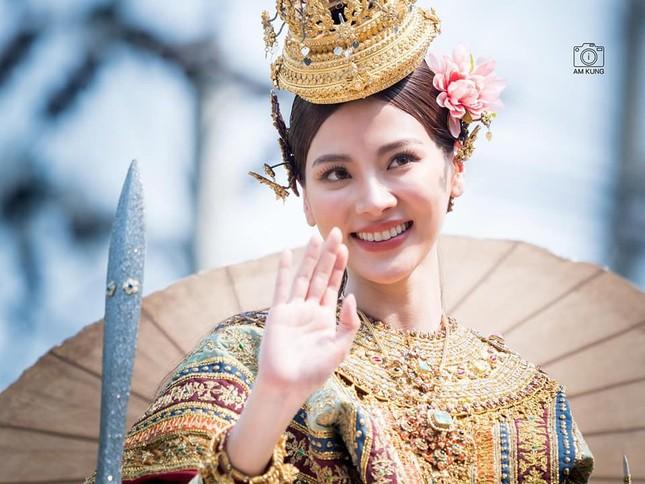 Mỹ nhân Baifern Pimchanok ngày càng gầy gò đáng báo động-6