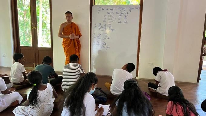 Kỳ lạ ngôi làng Sri Lanka nói tiếng Việt, hát kìa con bướm vàng-3