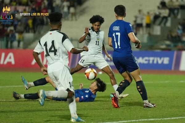 Đội bóng nam đầu tiên chính thức bị loại ở SEA Games 32-1