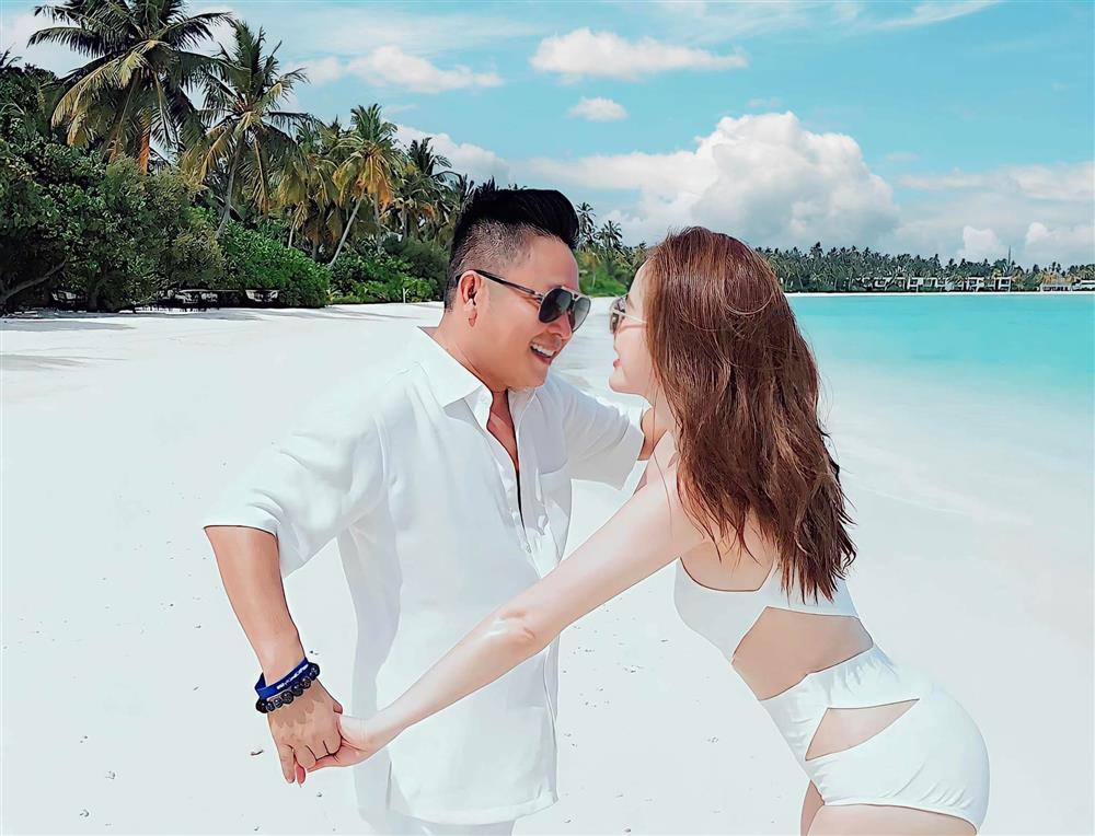 Bảo Thy sống như bà hoàng trong biệt thự rộng lớn với chồng đại gia-1