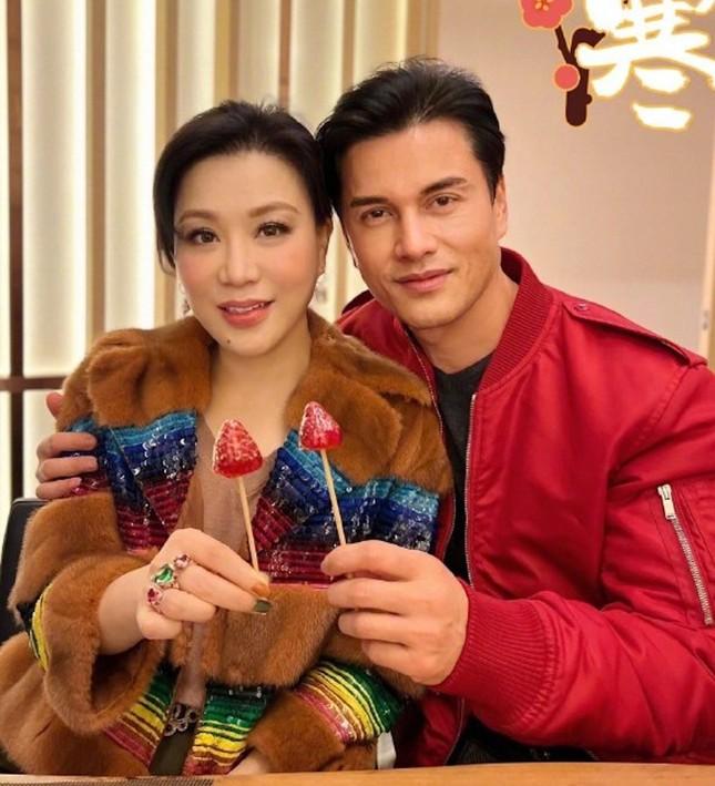 Cuộc sống giàu có của Triển Chiêu gốc Việt bên vợ tỷ phú-3