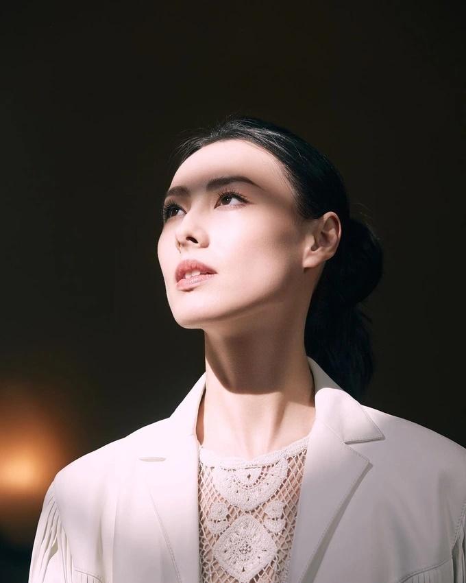 Lương Lạc Thi: Mỹ nhân bỏ sự nghiệp sinh 3 con cho tỷ phú giờ ra sao?-3