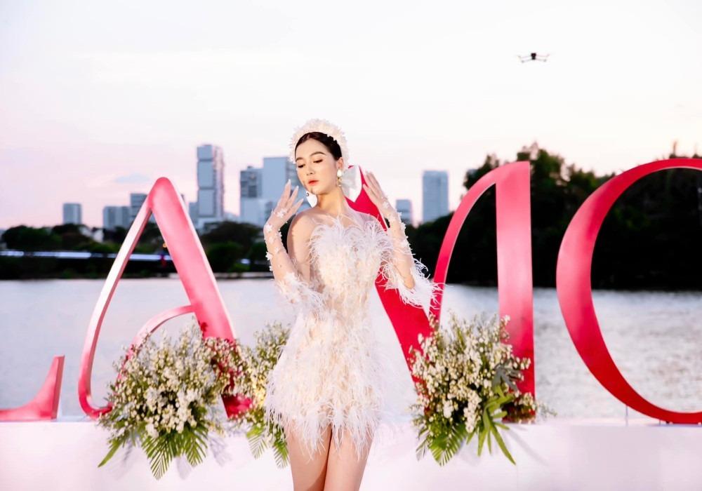 3 bóng hồng Vbiz cao trên 1m72 khiến ông xã phải dè chừng-8