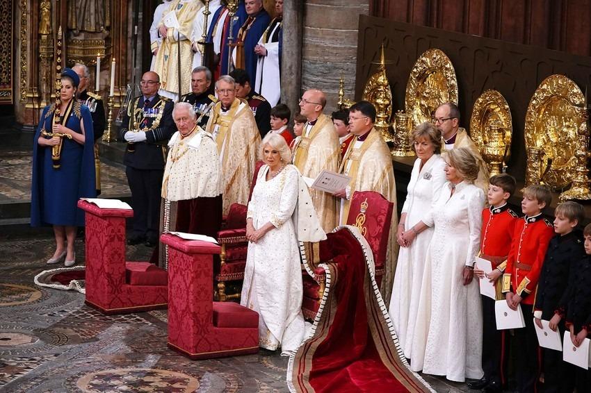 Hoàng gia Anh và dàn khách mời mặc gì trong lễ đăng cơ của Vua Charles III?-3