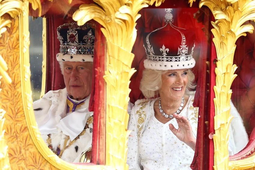 Hoàng gia Anh và dàn khách mời mặc gì trong lễ đăng cơ của Vua Charles III?-5