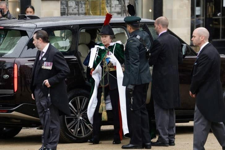 Hoàng gia Anh và dàn khách mời mặc gì trong lễ đăng cơ của Vua Charles III?-9