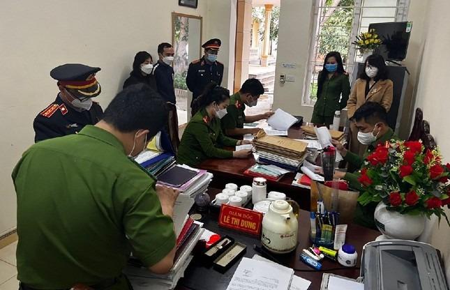 TAND tỉnh Nghệ An tiếp nhận báo cáo vụ nữ giáo viên bị tuyên 5 năm tù-3