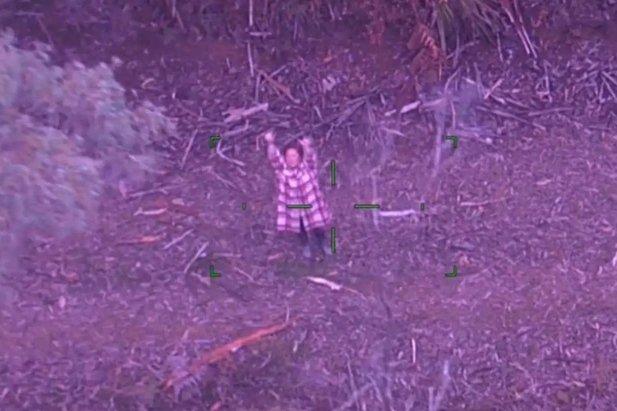 Thị trấn nhỏ ngập trong cơn lũ 2,2 triệu lít rượu vang tràn ra phố-2