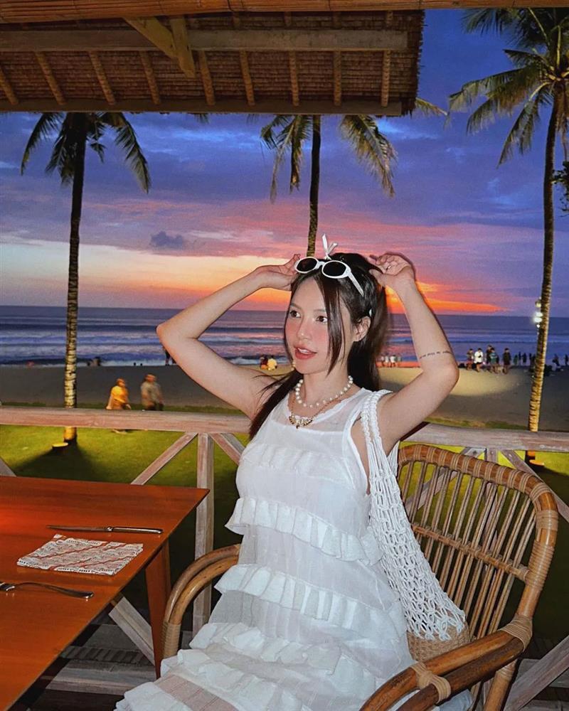 Lucie Nguyễn khoe ảnh nghỉ dưỡng ở Bali cùng chồng kém 9 tuổi-2