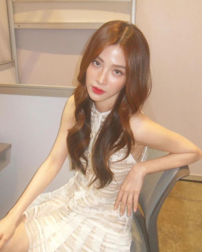 Baifern Pimchanok khoe visual mới, bị netizen nhận xét quá gầy-3