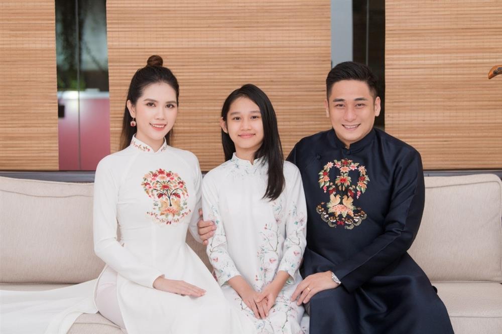 Minh Tiệp và vợ kém 13 tuổi dính như sam sau 12 năm kết hôn-3