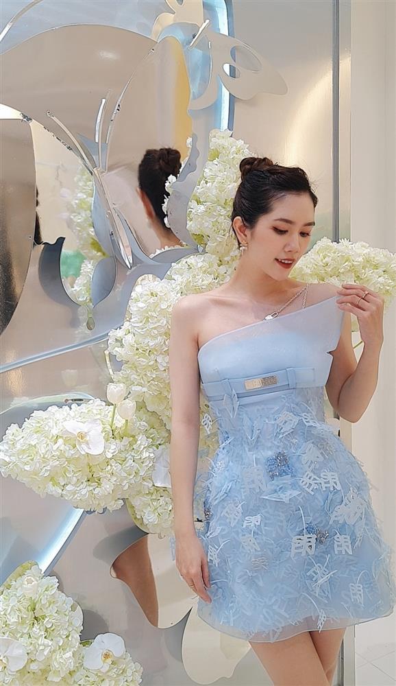 Minh Tiệp và vợ kém 13 tuổi dính như sam sau 12 năm kết hôn-6