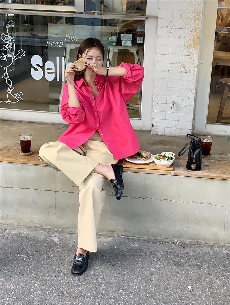 4 mẫu quần vải nhẹ mát đang dẫn đầu xu hướng mùa hè-3