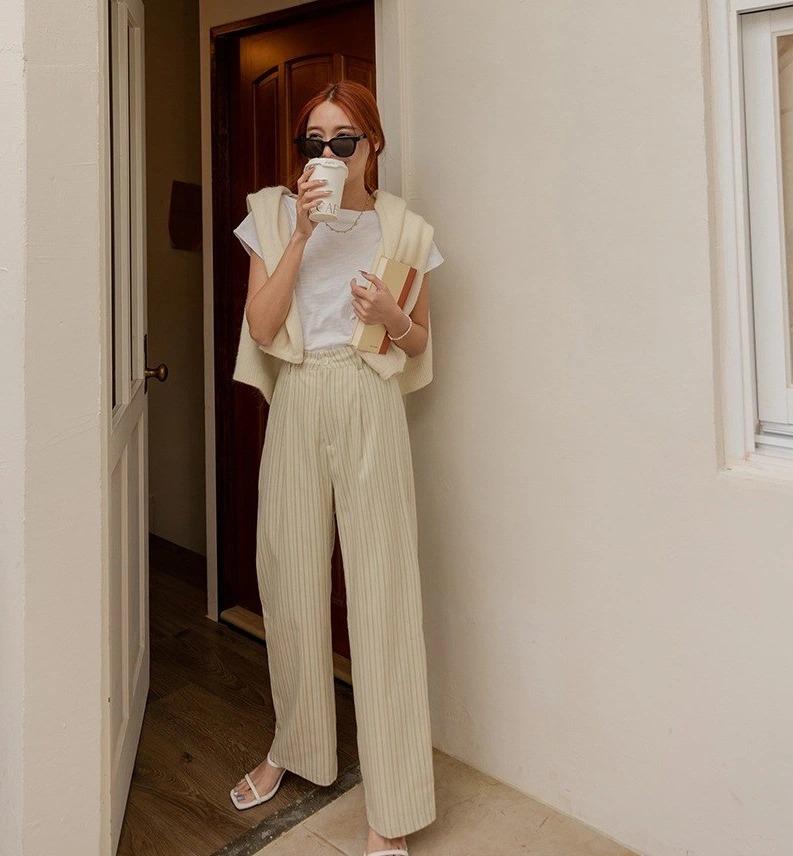 4 mẫu quần vải nhẹ mát đang dẫn đầu xu hướng mùa hè-6