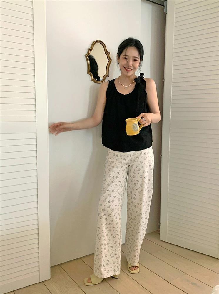 4 mẫu quần vải nhẹ mát đang dẫn đầu xu hướng mùa hè-7