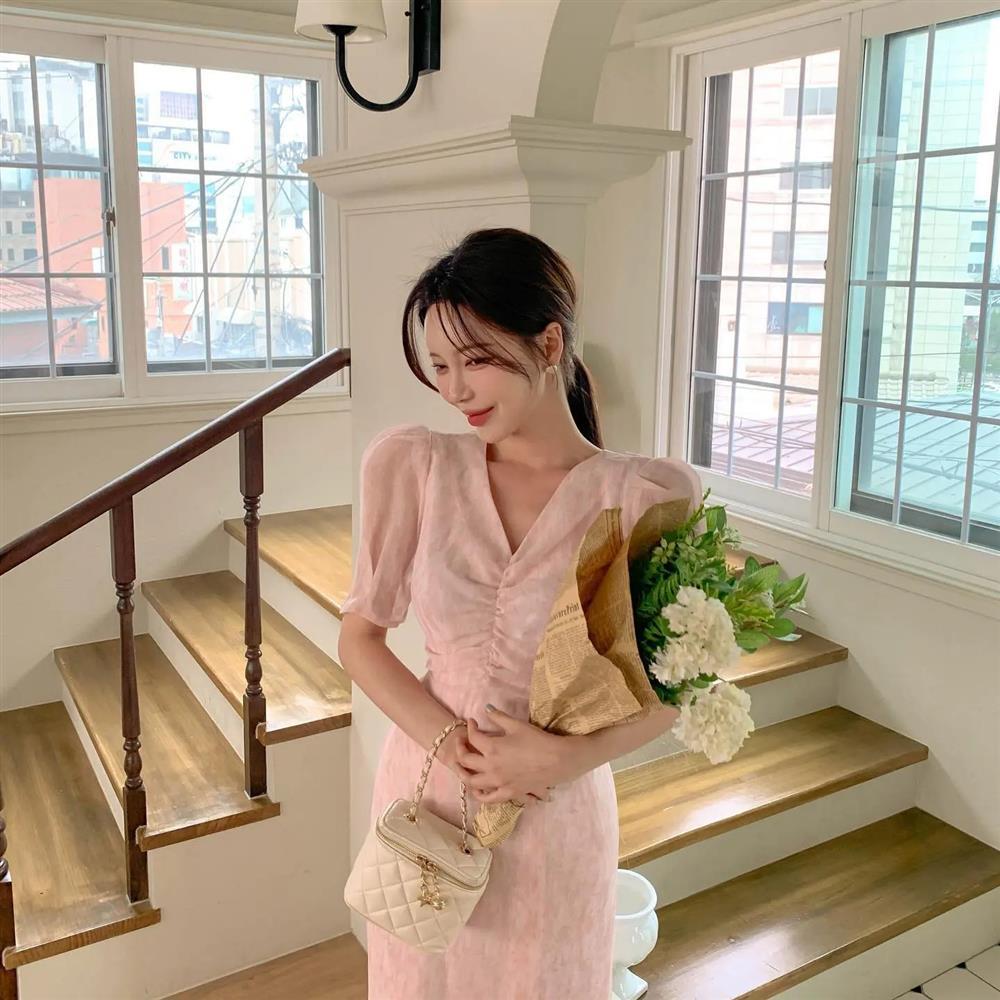 5 cách buộc tóc nên áp dụng khi diện váy mùa hè-3