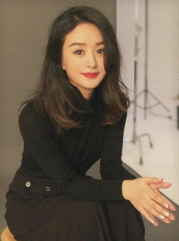 Tuổi U40 của Triệu Lệ Dĩnh: Cả sự nghiệp và nhan sắc đều thăng hoa-5