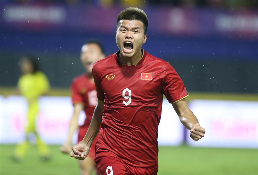 HLV Troussier tuyên bố lớn sau khi U22 Việt Nam thắng Malaysia-2