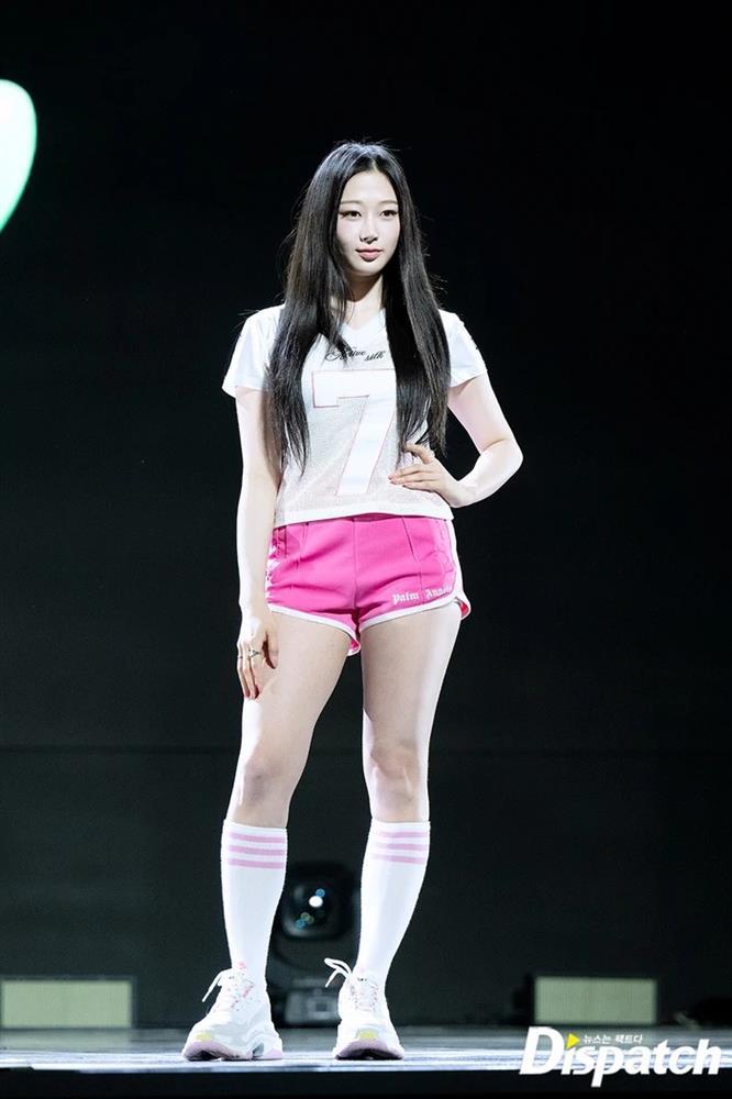 Karina hóa búp bê Barbie, thu hút sự chú ý trong ngày aespa trở lại-6