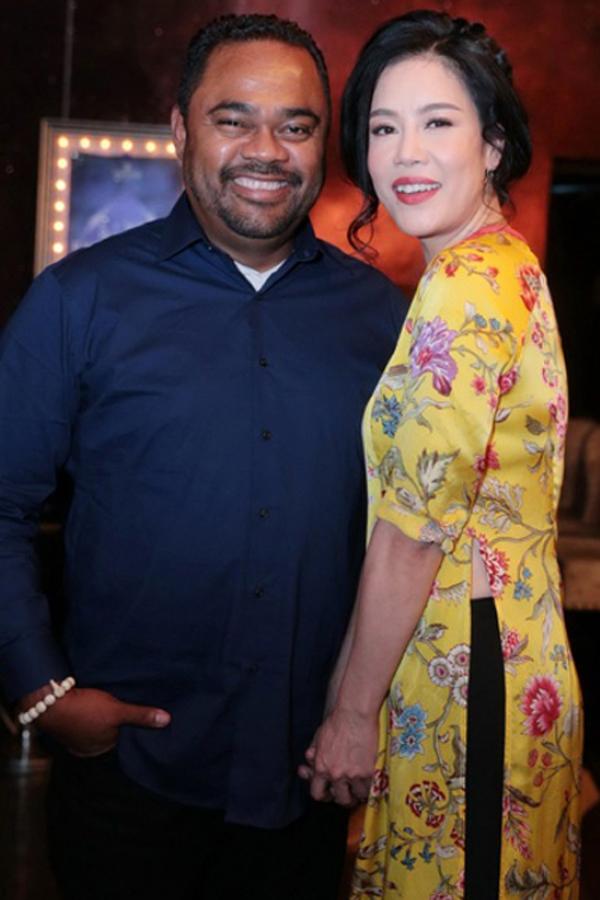 Chồng 2 Thu Phương: Che chở vợ và con riêng, kiên trì cầu hôn mỗi sáng-1