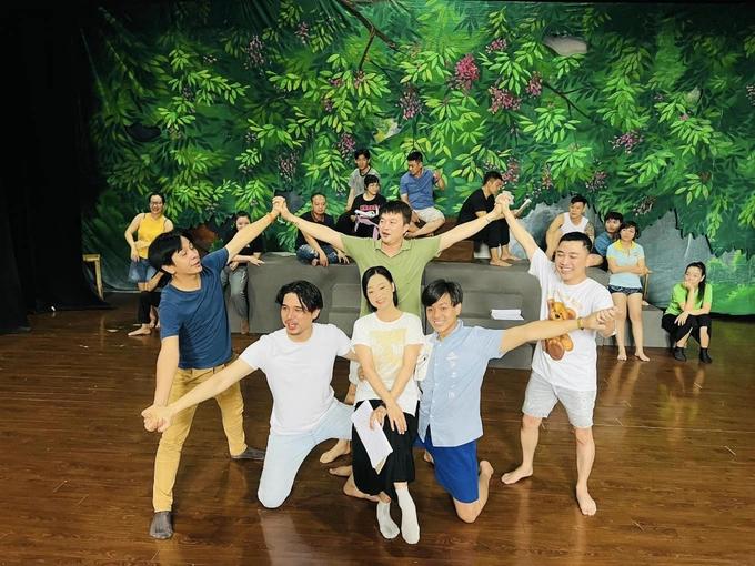 Vé Ngày Xửa Ngày Xưa đội giá 4 - 5 lần, phụ huynh bức xúc bỏ săn vé cho con-2