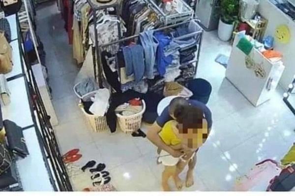 Pha chống hiếp dâm thần thánh bằng bao cao su: Sao chép dễ bị bắt bài-4