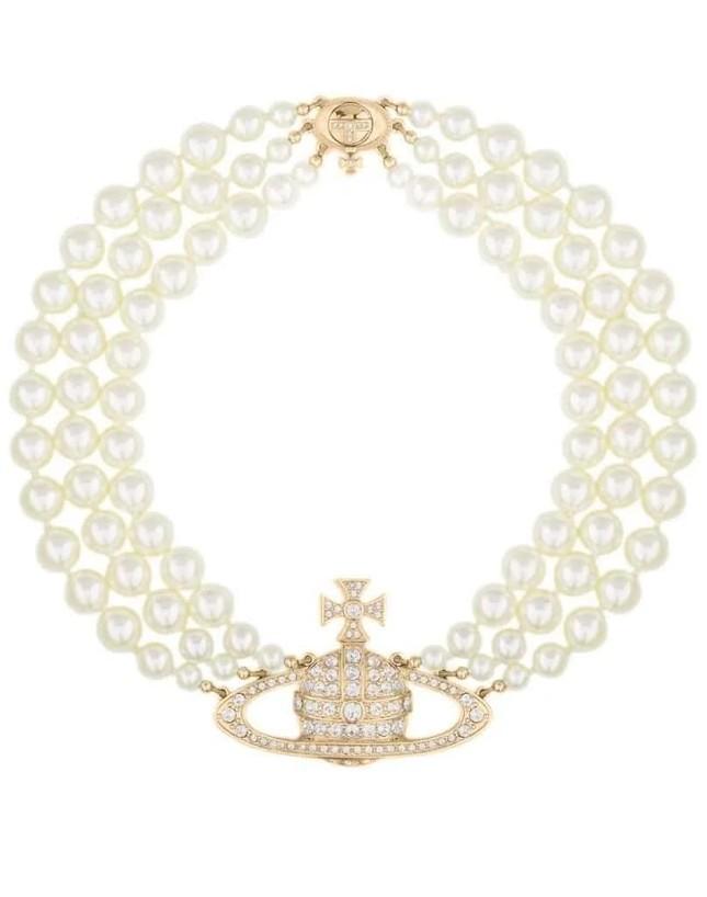 Katy Perry diện đồ Vivienne Westwood trong lễ đăng cơ Vua Charles III là có tâm ý?-4