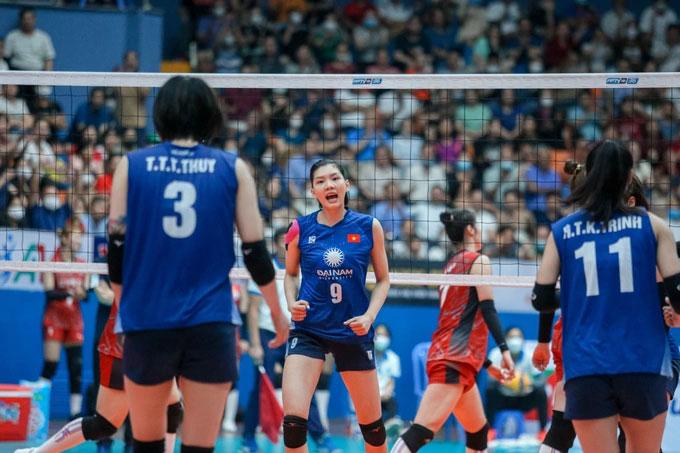 Bóng chuyền nữ Việt Nam thắng CLB Trung Quốc, gây địa chấn giải châu Á-2