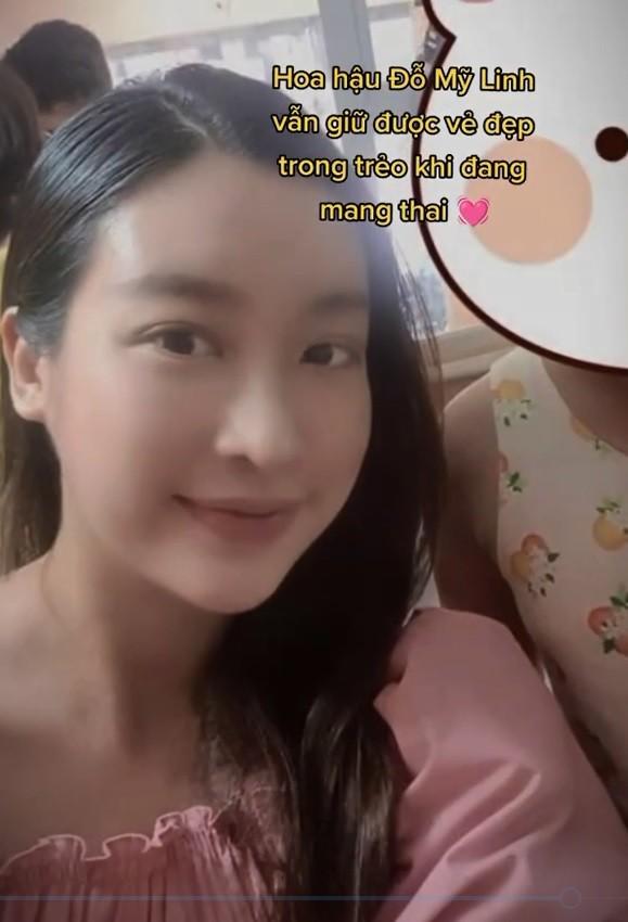 Đỗ Mỹ Linh lộ ảnh đi ăn tiệm, bộ váy đã chứng minh tin đồn-4