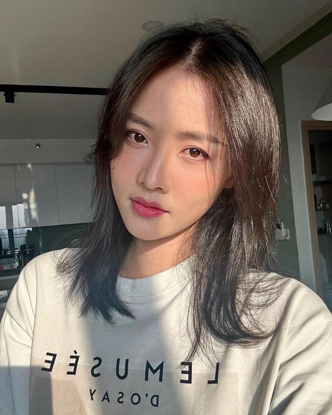 Á hậu chân dài 1,2m Trương Mỹ Nhân và chuyện hợp tan với bạn trai kém tuổi-6