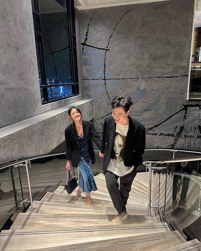 Á hậu chân dài 1,2m Trương Mỹ Nhân và chuyện hợp tan với bạn trai kém tuổi-11