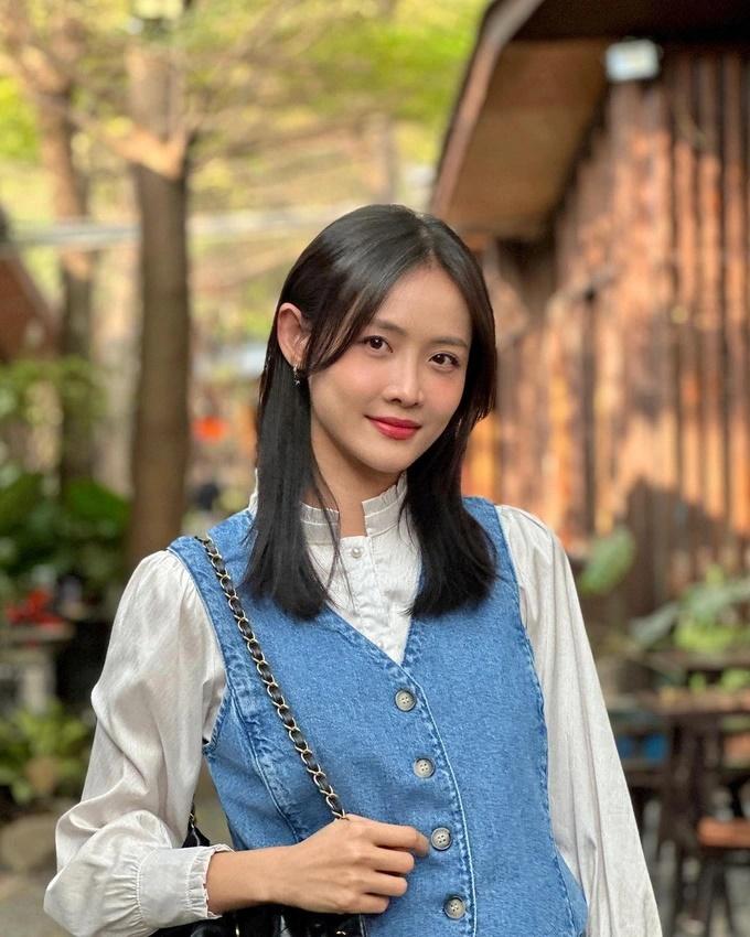 Á hậu chân dài 1,2m Trương Mỹ Nhân và chuyện hợp tan với bạn trai kém tuổi-13