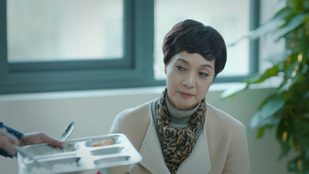 Điều gì khiến NSND Lê Khanh trở lại phim giờ vàng VTV-2