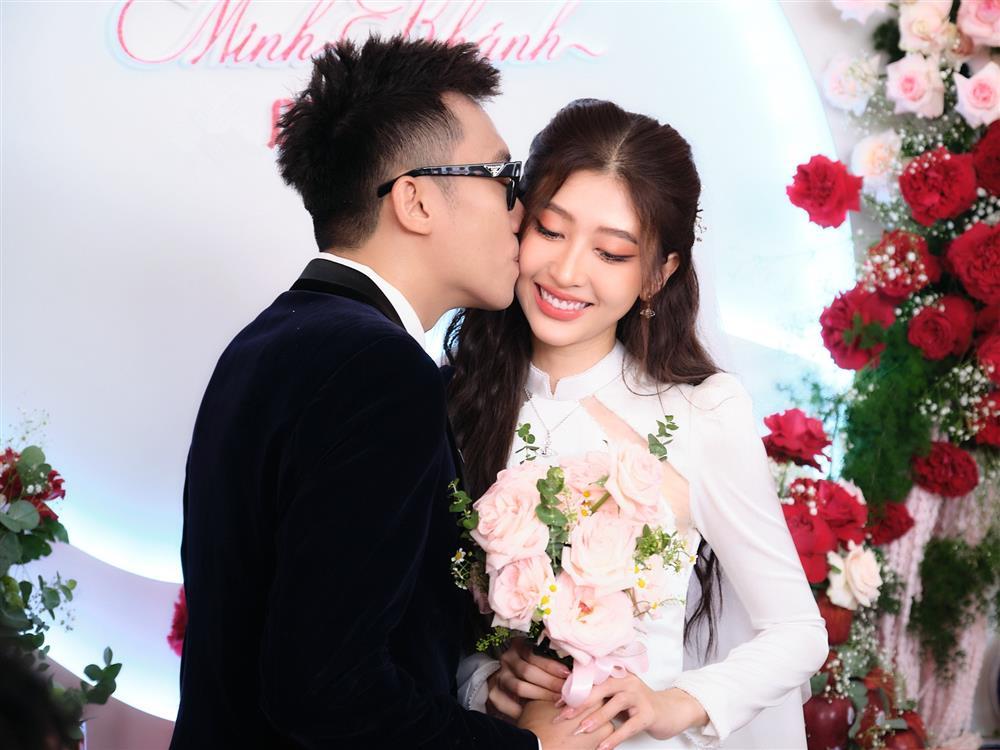 Dàn sao dự ăn hỏi diễn viên Gino Tống, cô dâu được tặng hơn 20 cây vàng-8