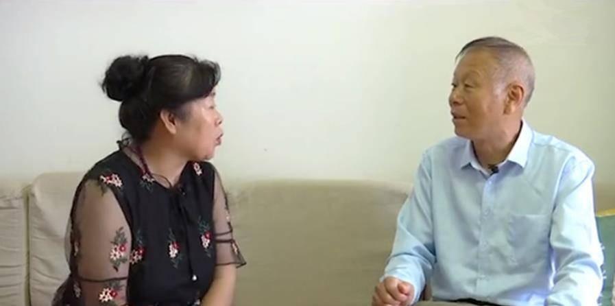 Người phụ nữ 61 tuổi thích ôm hôn, duyệt doanh nhân cao 1,8m nhưng không thành-2