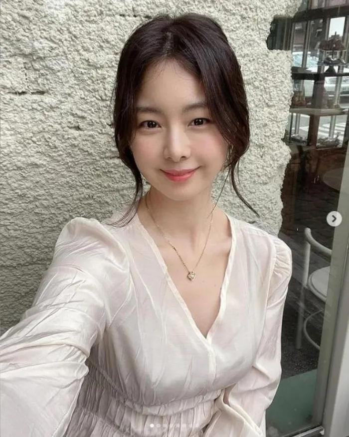 Tiểu Song Hye Kyo thay đổi ra sao sau khi giải nghệ và kết hôn-3