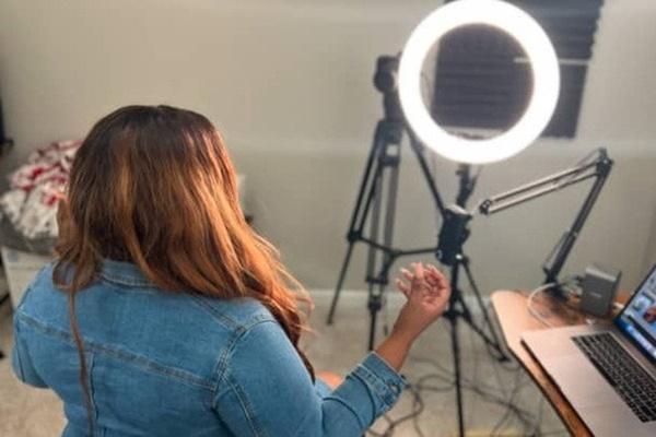 Chàng trai bỏ việc, kiếm 7 tỷ đồng/tháng nhờ bán chuối xanh chữa lành-3