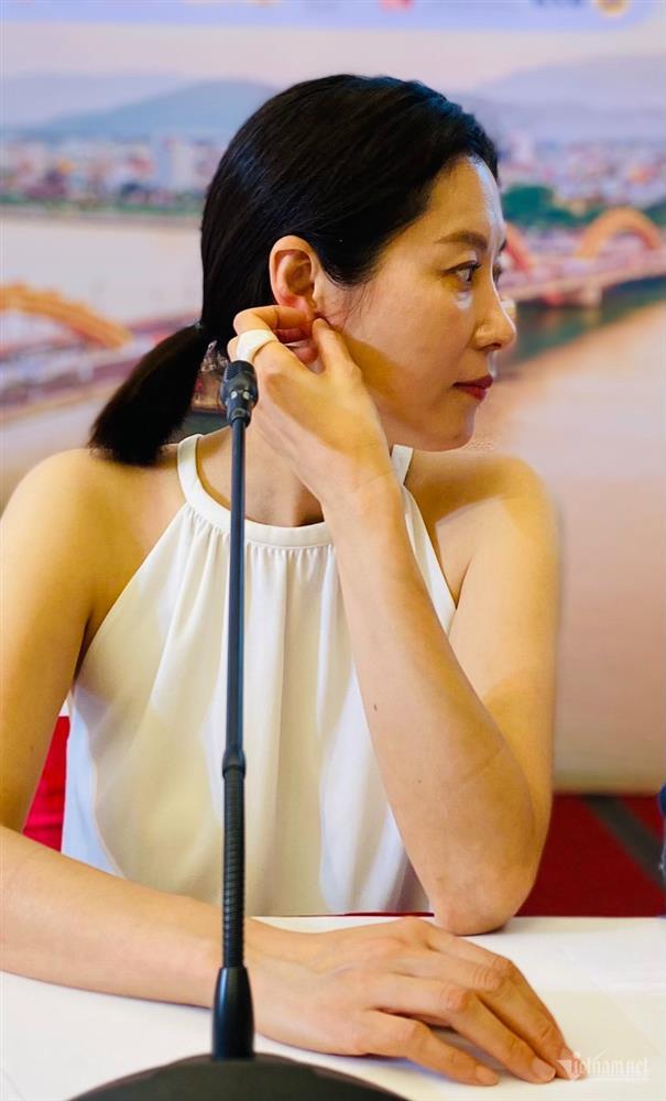 Nhan sắc đời thực của minh tinh Phong Hậu ở tuổi 49-3