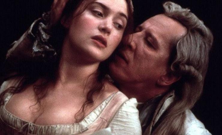 Kiểu mặc tôn vòng 1 trong phim xưa khiến diễn viên nữ khó thở-14