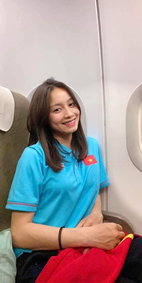 Sắc vóc của Hoàng Thị Loan - hoa khôi tuyển bóng đá nữ Việt Nam-2