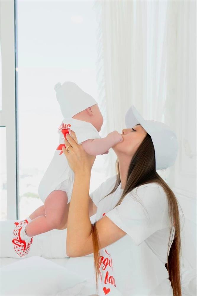 3 nghệ sĩ lấy lại dáng nhanh nhất sau sinh, body mướt nhờ 3 bí quyết-1