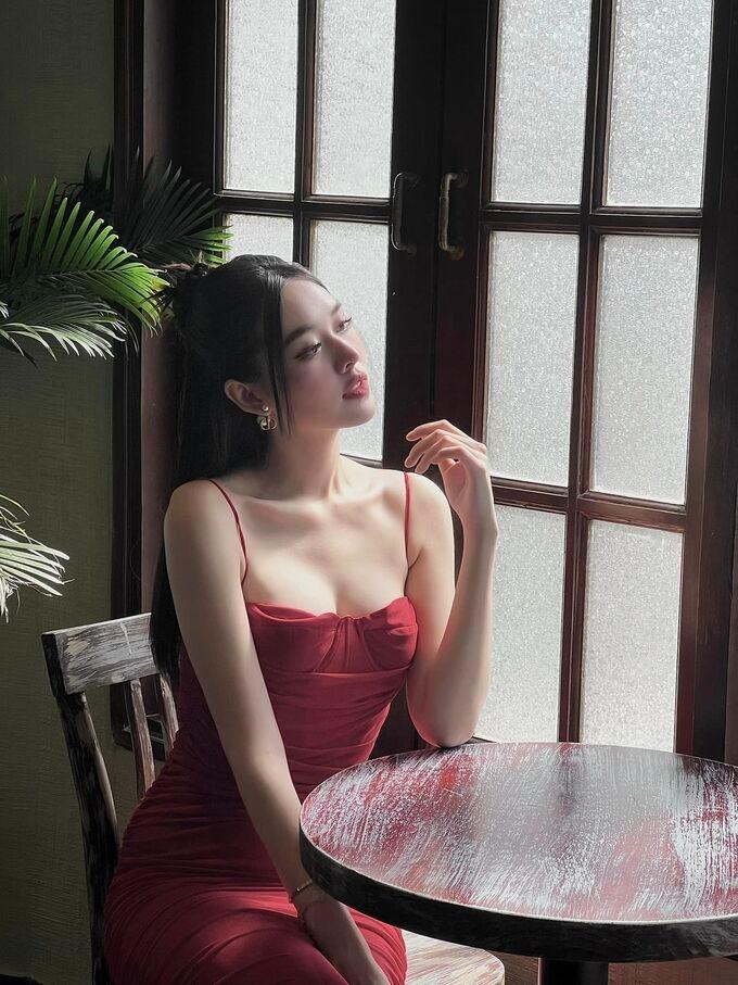 3 nghệ sĩ lấy lại dáng nhanh nhất sau sinh, body mướt nhờ 3 bí quyết-9