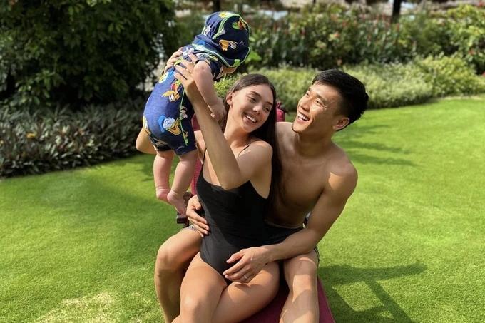 Mẹ vợ Bùi Tiến Dũng nóng bỏng không thua con gái, con rể vừa phải gửi tâm thư-14