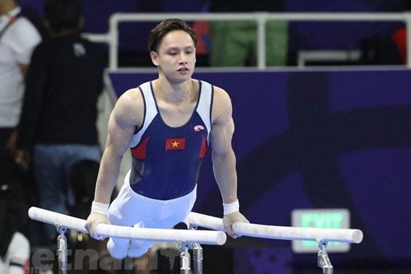 Ngắm hoàng tử TDDC Đinh Phương Thành ở 5 kỳ SEA Games-16