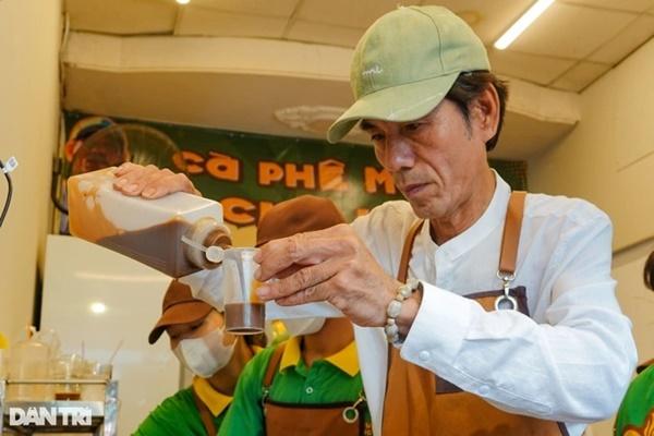 Vừa tuyên bố kết hôn, cảnh sát nói 1 câu khiến mẹ đơn thân chia tay-2