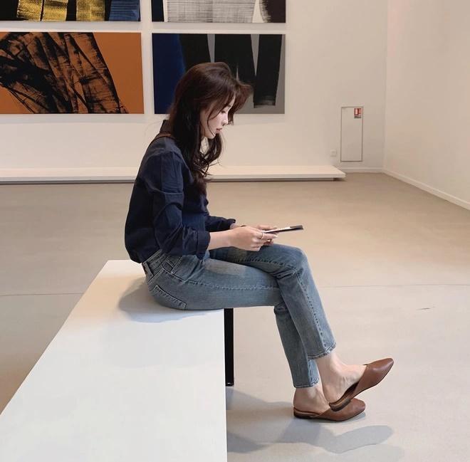 6 mẫu giày sang trọng, phù hợp với phong cách tối giản-6